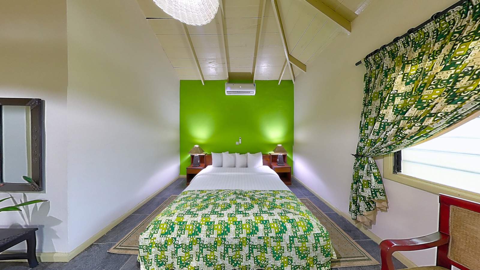 Executive Hut
